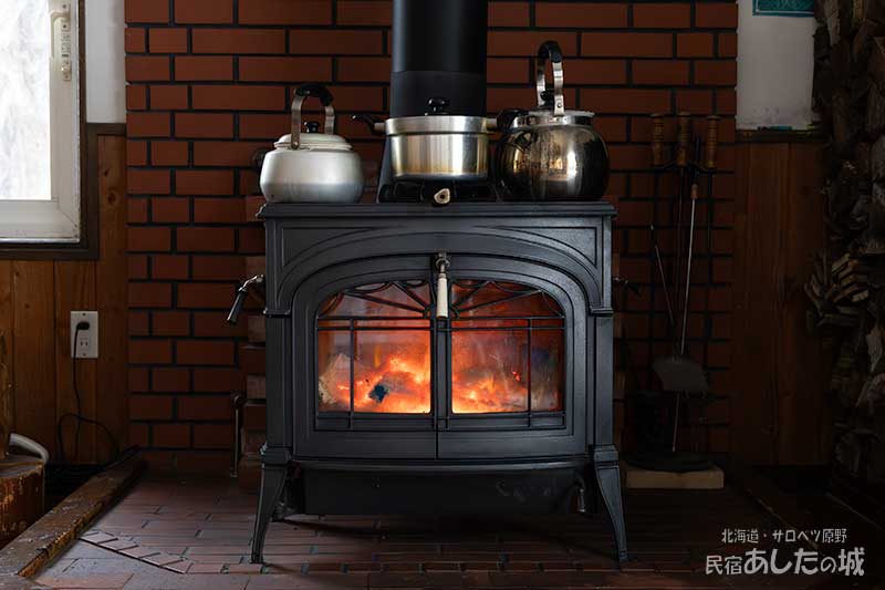 薪ストーブで煮物