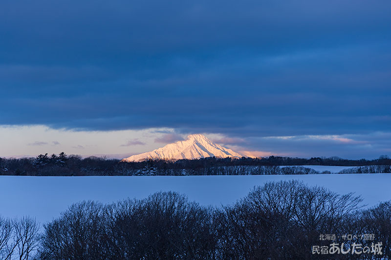 雲の隙間から初利尻02