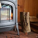 倒れていた木を薪に